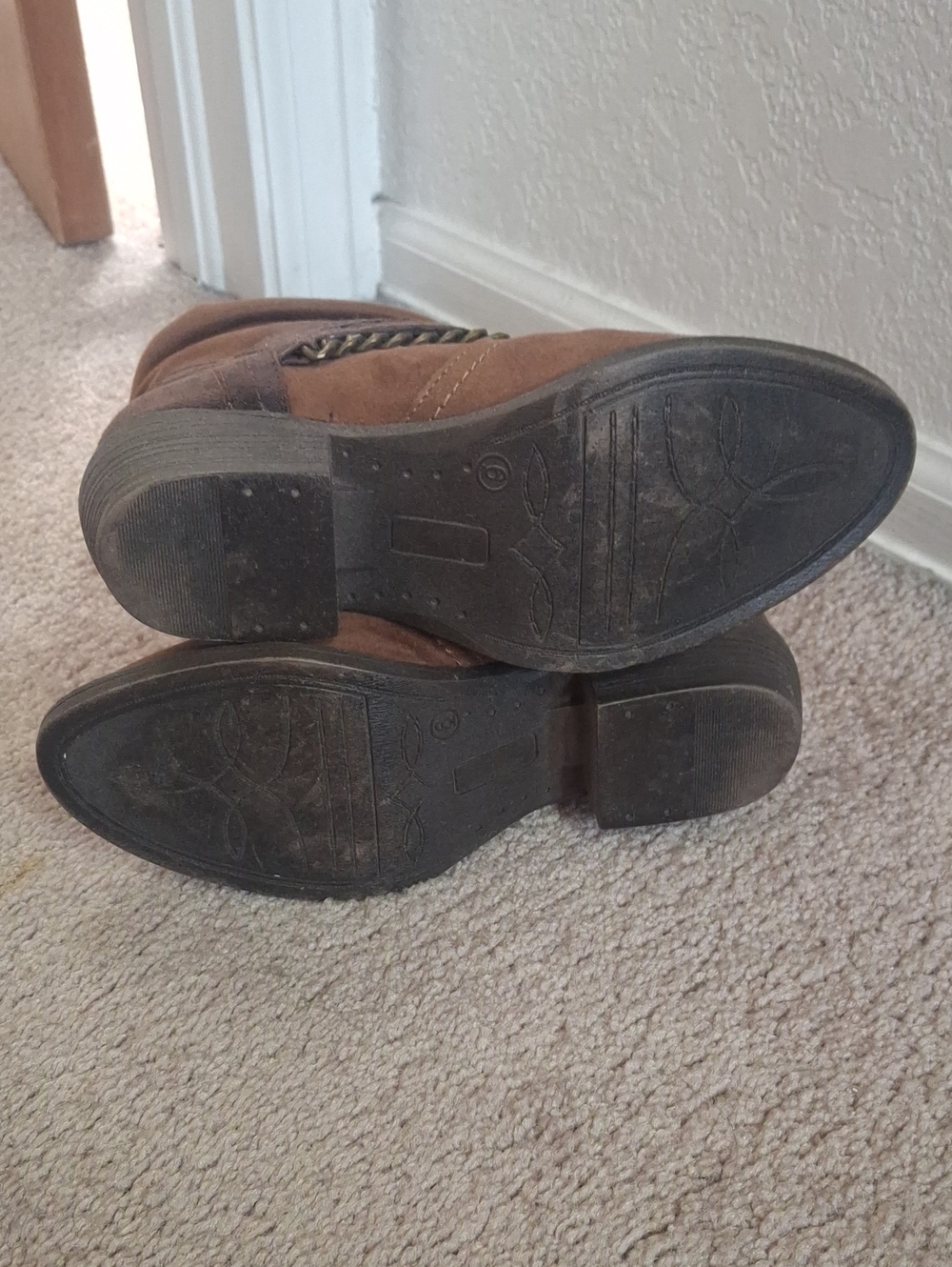 Bongo Brown Suede Ankle Boots w/ Chain Accent - Picture 5 of 8